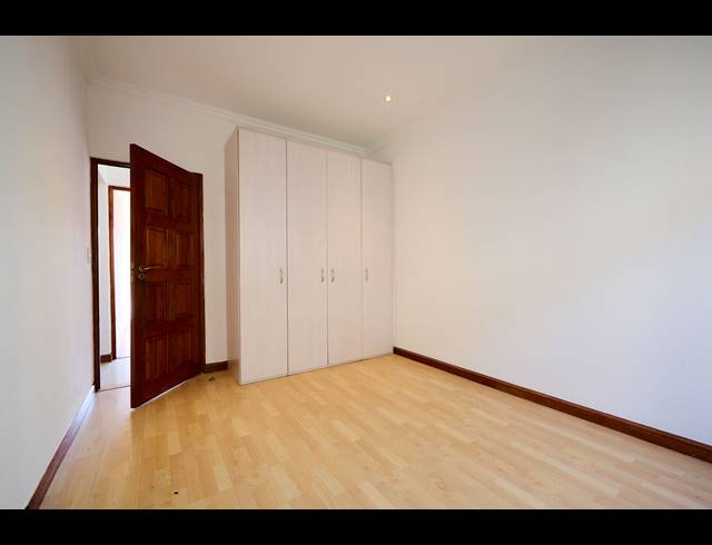5 BEDROOM HOUSE FOR SALE IN BARBEQUE DOWNS